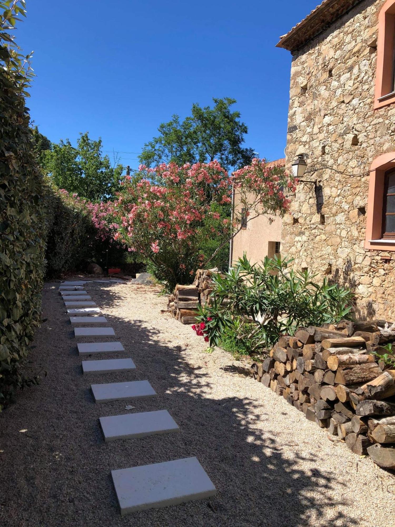 1722 Chambres De Charmes Ville-di-Paraso Værelse billede